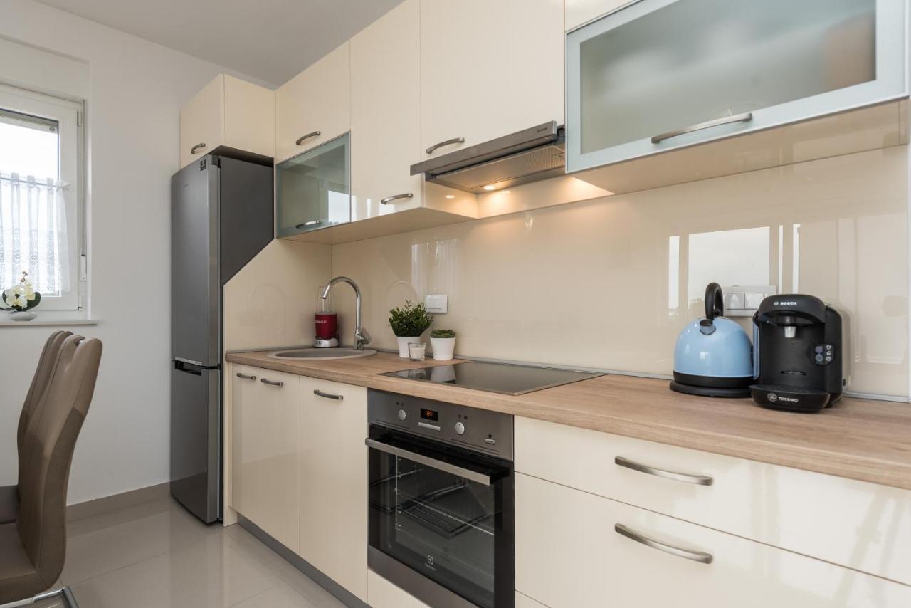Zoran Brand New Modern Apartments Мандре Экстерьер фото