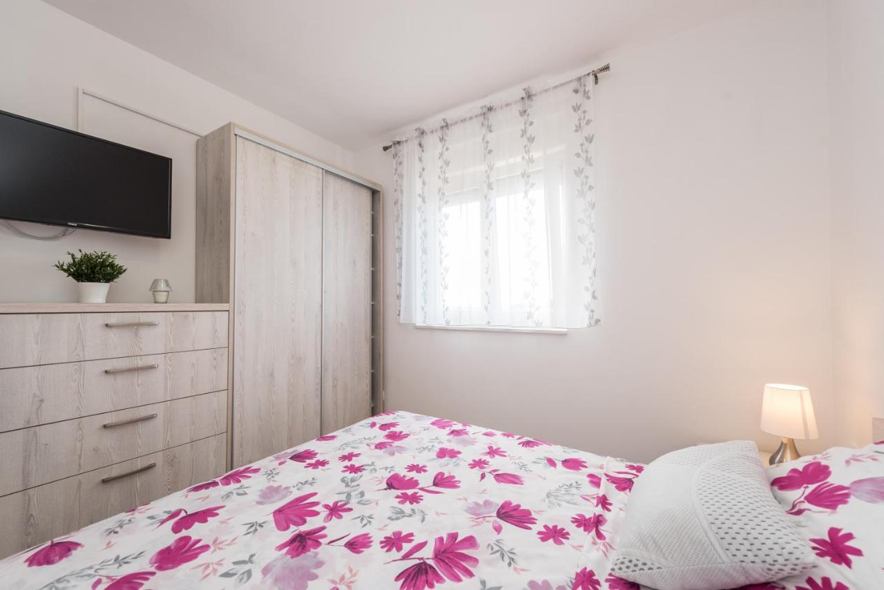 Zoran Brand New Modern Apartments Мандре Экстерьер фото